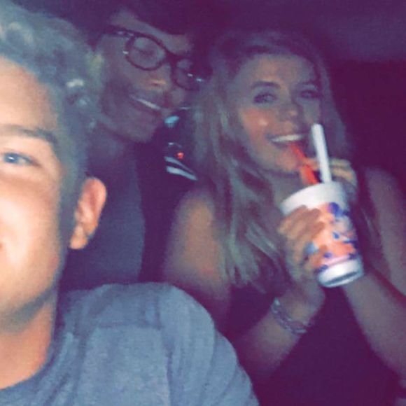 Meet your Posher, Lindsey - Picture 1 of 1